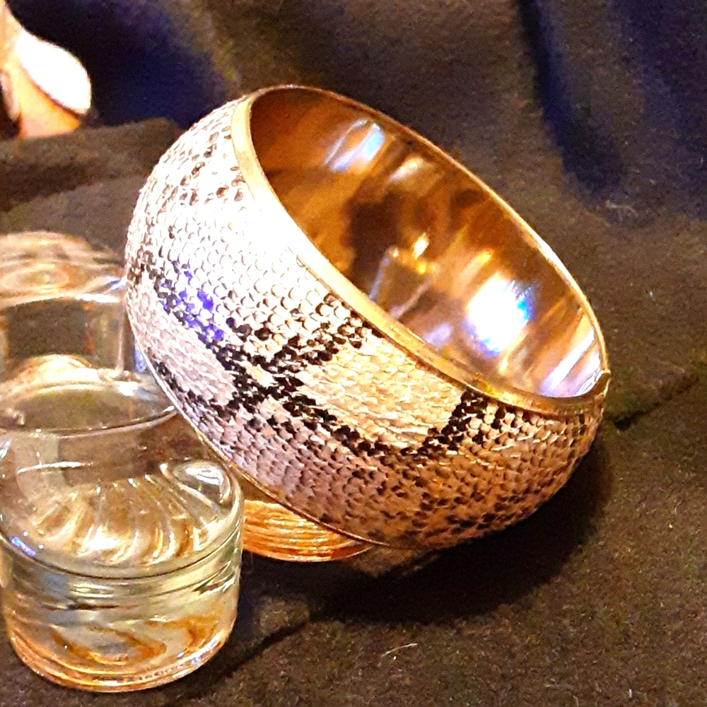 Cobra skin snake skin bangle